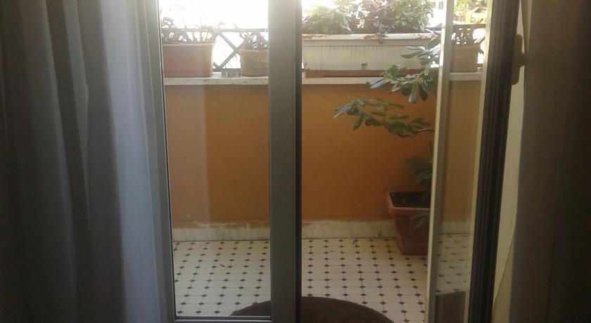 The Pope's Window 2* Rome
